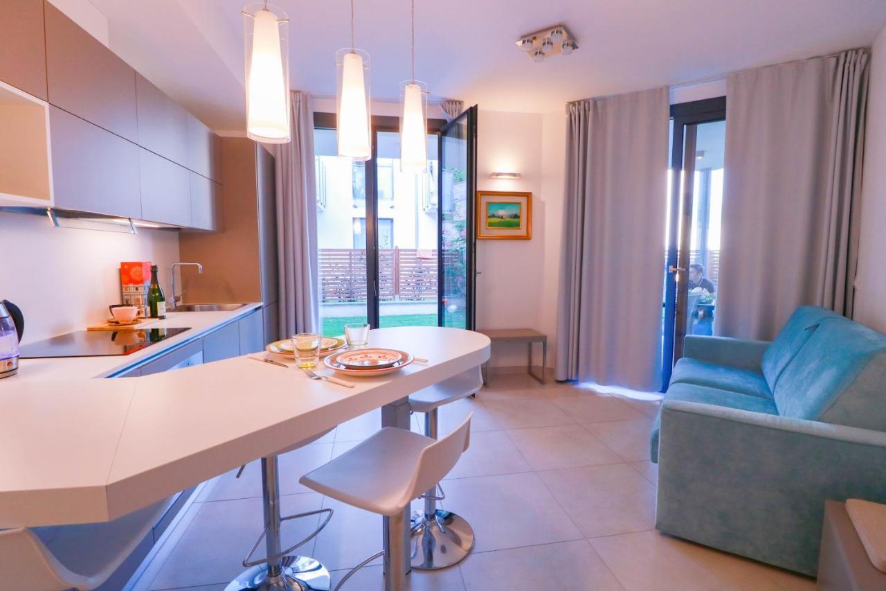 H11 Luxury 9A - Porto - Piscina - Jacuzzi Apartamento Santo Stefano al Mare Exterior foto